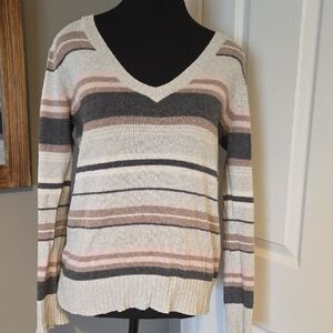 Old Navy Women's V-Neck Striped Sweater in Cream, Pink & Gray